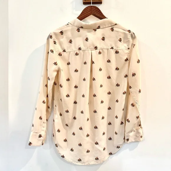 EQUIPMENT Silk Blouse Elephant India Novelty SMALL Beige - Picture 3 of 16
